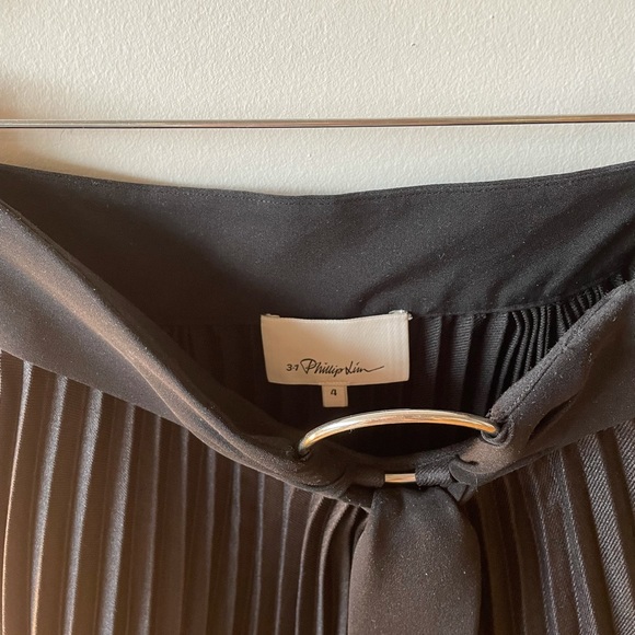 3.1 Philip lim pleated skirt with ring detail - Picture 2 of 3